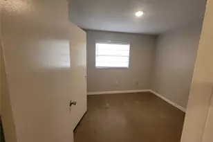 402 Peters St, Wildwood, FL 34785 - Photo 14