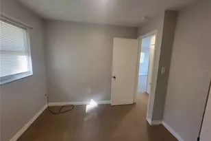 402 Peters St, Wildwood, FL 34785 - Photo 12