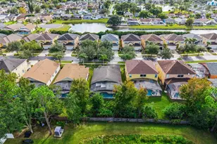 197 Hideaway Beach Ln, Kissimmee, FL 34746 - Photo 32