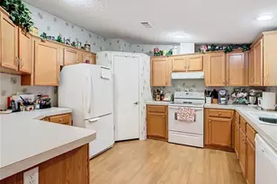 157 Orangewood Dr, Lake Wales, FL 33898 - Photo 14