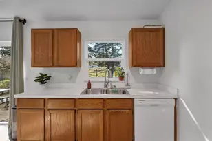 3875 Creek Bed Cir, Saint Cloud, FL 34769 - Photo 12