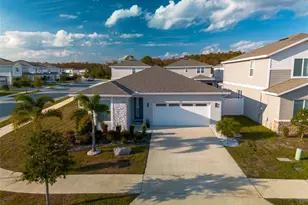4131 Tree Swallow Trl, Saint Cloud, FL 34772 - Photo 2