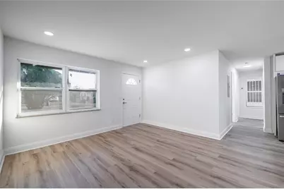 245 Amador Circle, Orlando, FL 32810 - Photo 8