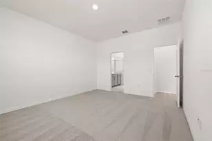 744 Sunshower Dr, Lady Lake, FL 32159 - Photo 14