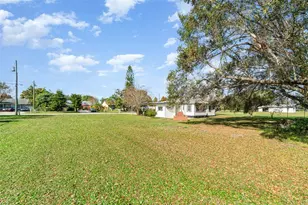 903 N Forrest Ave, Kissimmee, FL 34741 - Photo 28