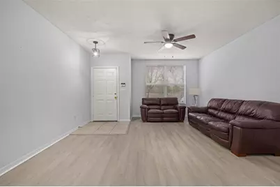 6124 Osprey Lake Circle, Riverview, FL 33578 - Photo 4