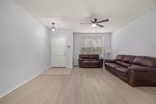 6124 Osprey Lake Cir, Riverview, FL 33578 - Photo 4