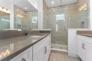 10065 Peebles St, Orlando, FL 32827 - Photo 14