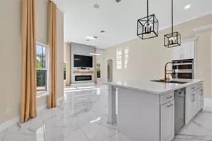 2776 Kissimmee Bay Cir, Kissimmee, FL 34744 - Photo 24