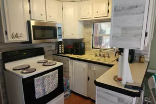 82 Silvio Rd, Lake Wales, FL 33898 - Photo 10