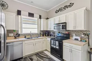722 Birkdale St, Davenport, FL 33897 - Photo 16