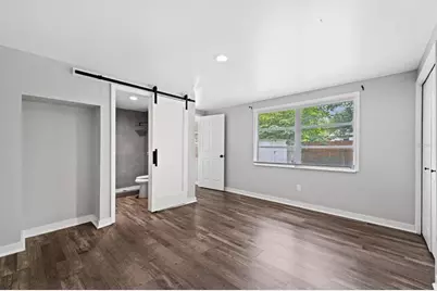 305 E Bougainvillea Avenue, Tampa, FL 33612 - Photo 8