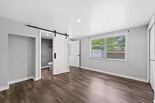 305 E Bougainvillea Ave, Tampa, FL 33612 - Photo 8