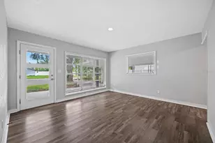 305 E Bougainvillea Ave, Tampa, FL 33612 - Photo 4