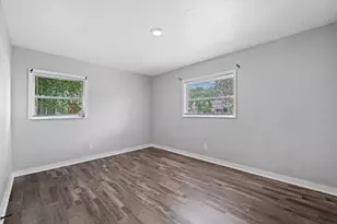 305 E Bougainvillea Ave, Tampa, FL 33612 - Photo 16