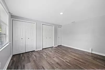 305 E Bougainvillea Avenue, Tampa, FL 33612 - Photo 14