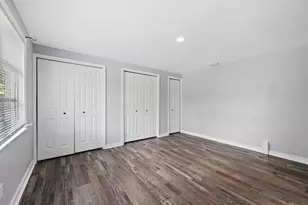 305 E Bougainvillea Ave, Tampa, FL 33612 - Photo 14