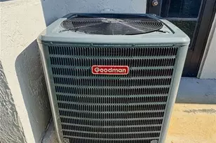 737 Vivienda W Blvd, Venice, FL 34293 - Photo 22