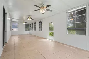 2830 Paynes Prairie Cir, Kissimmee, FL 34743 - Photo 32