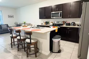 2922 Boxwood Grove Row, Wesley Chapel, FL 33543 - Photo 4