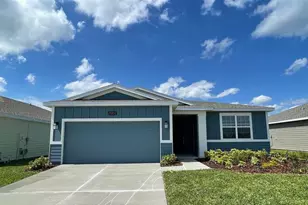 2002 Myrtle Pine St, Kissimmee, FL 34746 - Photo 1