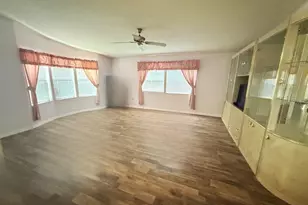 220 Ellsworth Dr, Kissimmee, FL 34758 - Photo 10