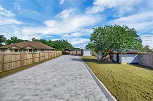 414 Monroe Ln, Haines City, FL 33844 - Photo 12