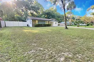 2922 NE 6th Ave, Ocala, FL 34479 - Photo 2