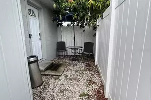 4215 W Laurel St, Tampa, FL 33607 - Photo 2