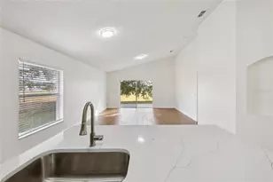 221 Garberia Dr, Davenport, FL 33837 - Photo 10