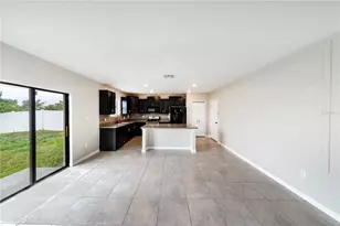 10162 Carloway Hills Dr, Wimauma, FL 33598 - Photo 6