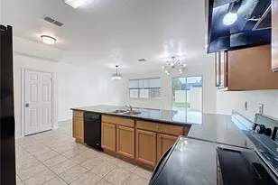 3135 Tocoa Cir, Kissimmee, FL 34746 - Photo 2