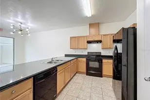 3135 Tocoa Cir, Kissimmee, FL 34746 - Photo 4