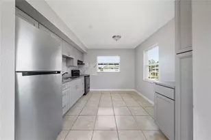 732 Michigan Ct, Saint Cloud, FL 34769 - Photo 2