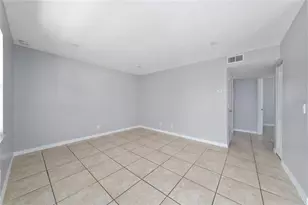 732 Michigan Ct, Saint Cloud, FL 34769 - Photo 12