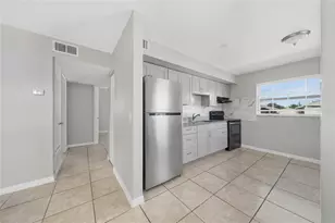 732 Michigan Ct, Saint Cloud, FL 34769 - Photo 14