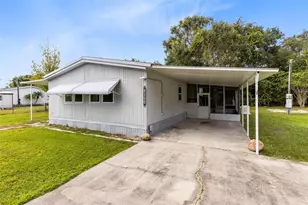 2054 Bradley Dr, Saint Cloud, FL 34771 - Photo 2