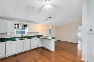 2054 Bradley Dr, Saint Cloud, FL 34771 - Photo 8