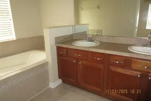 8905 Silk Bay Pl, Orlando, FL 32827 - Photo 18