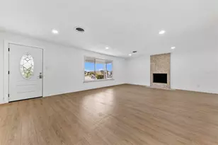 1822 Banyan Tree Dr, Edgewater, FL 32132 - Photo 8