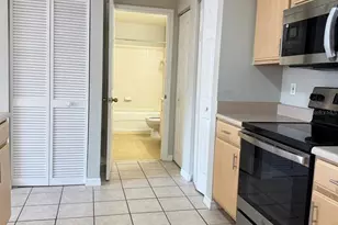 10831 Windsor Walk Dr, Orlando, FL 32837 - Photo 6