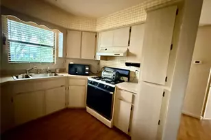 2105 Greenlaw Ct, Leesburg, FL 34788 - Photo 12