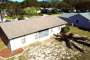 2105 Greenlaw Ct, Leesburg, FL 34788 - Photo 4