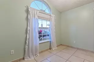 2340 Harbor Town Dr, Kissimmee, FL 34744 - Photo 20