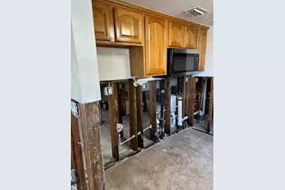 200 Country Club Drive #1007, Largo, FL 33771 - Photo 8