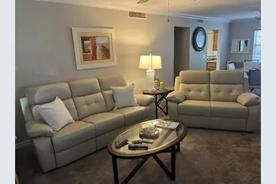 200 Country Club Drive #1007, Largo, FL 33771 - Photo 2