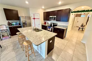 3029 Country Club Cir, Winter Haven, FL 33881 - Photo 10