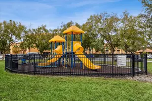 5479 Vineland Rd, Orlando, FL 32811 - Photo 44