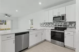 1931 Rosewood Cir, Lakeland, FL 33810 - Photo 10