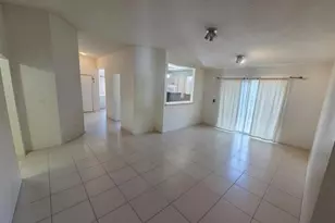 299 Indian Point Cir, Kissimmee, FL 34746 - Photo 2